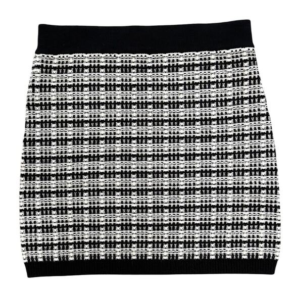 Aritzia Babaton Salvatore Italian Merino Wool Tweed Knit Skirt Black White Large - Picture 2 of 12